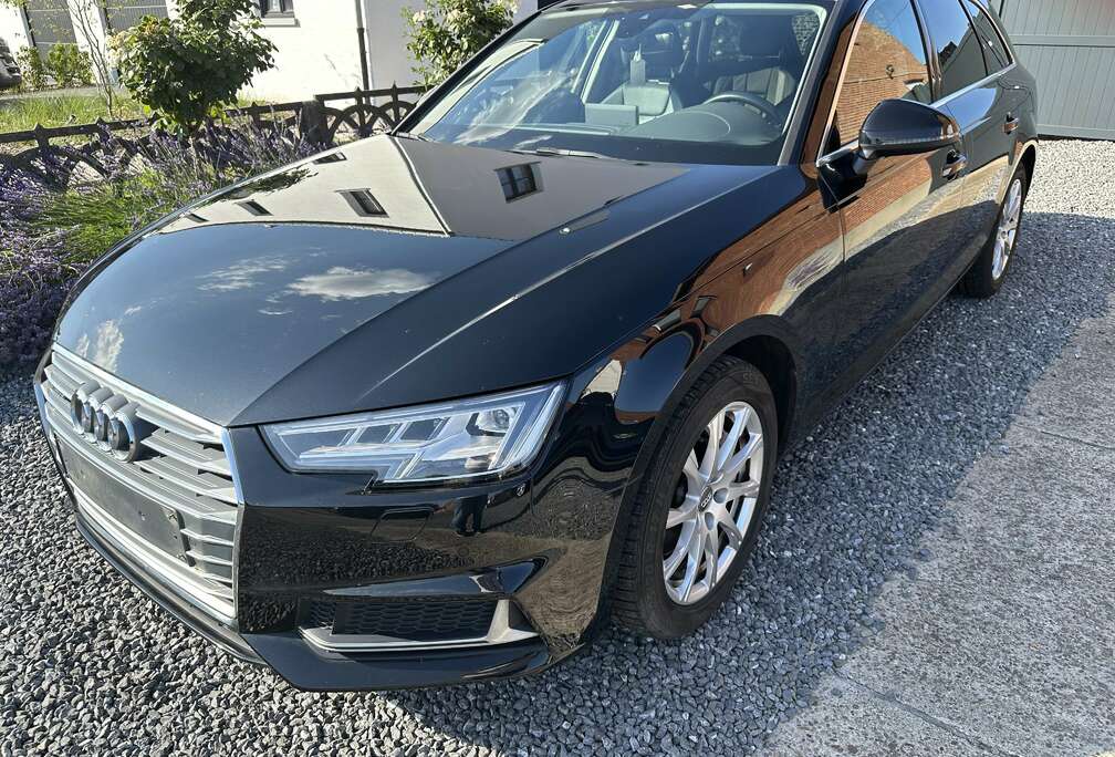 Audi 40 TDi Business Edit. Quattro Sport S tron*PANO