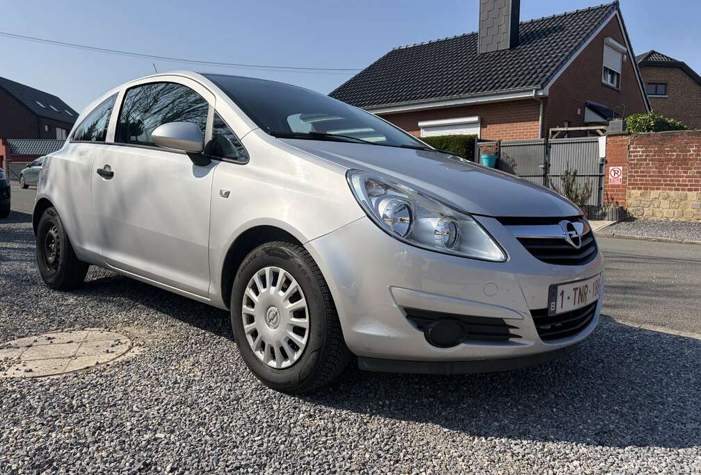 Opel 1.0i Essentia