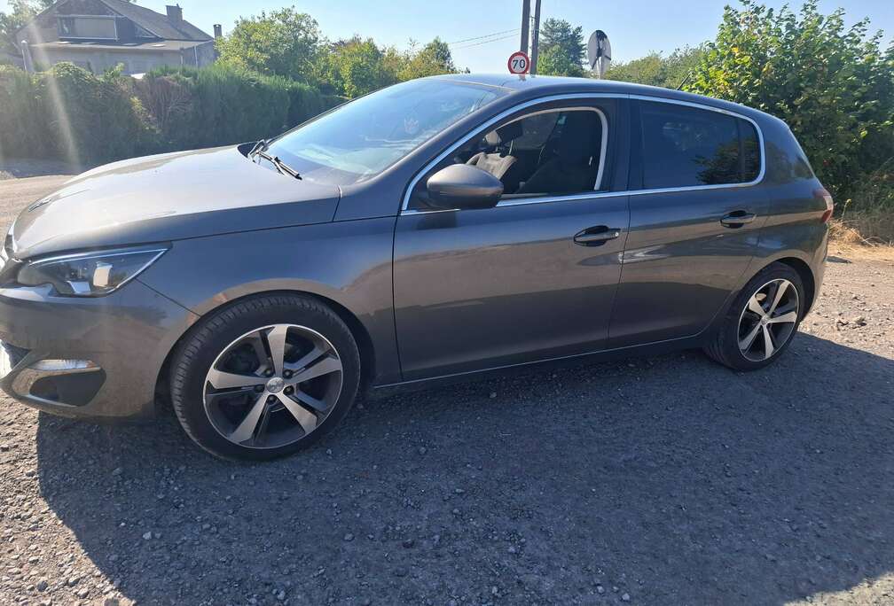Peugeot 308 1.6 BlueHDi Allure STT
