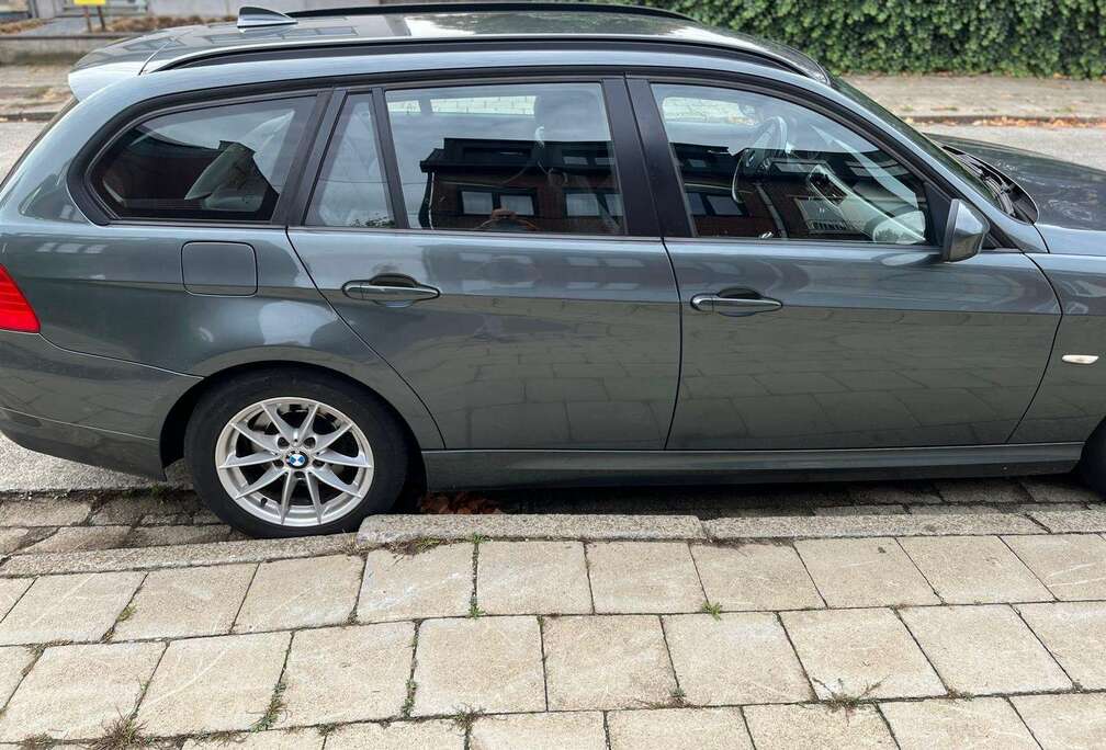 BMW 318d DPF Touring Edition Lifestyle