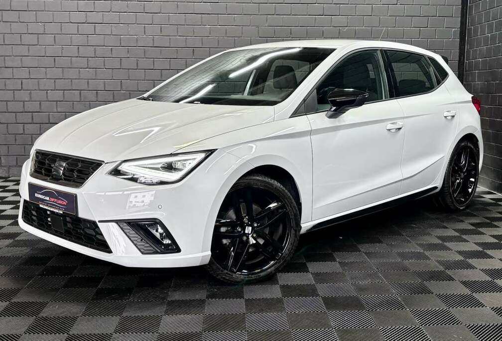 SEAT FR Pro Black Edition 1.0 110CV *Caméra