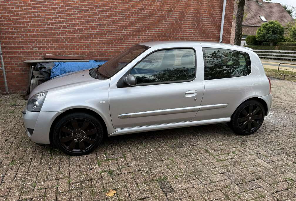 Renault 2.0 16V Sport