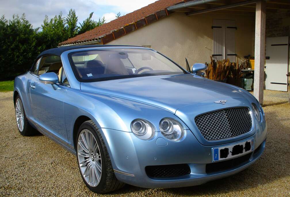 Bentley Continental GTC 6.0 BiTurbo W12