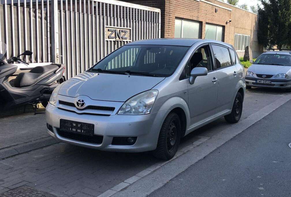 Toyota 1.6i VVT-i 16v Linea Sol