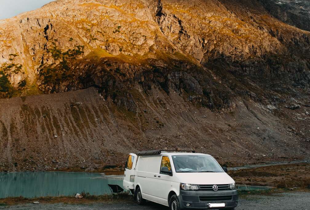 Volkswagen 2.0 CR TDi Blue MT