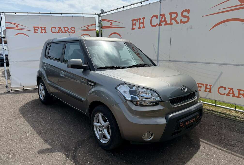Kia 1.6i Pure *BENZINE*AIRCO*