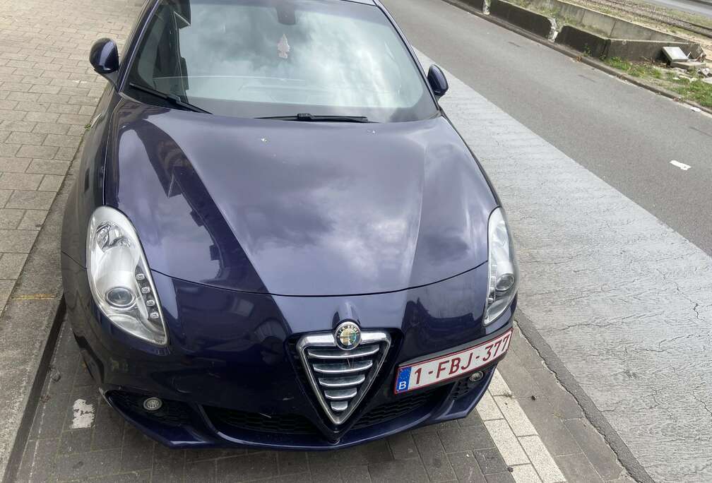 Alfa Romeo 2.0 JTDM 16V TCT Turismo
