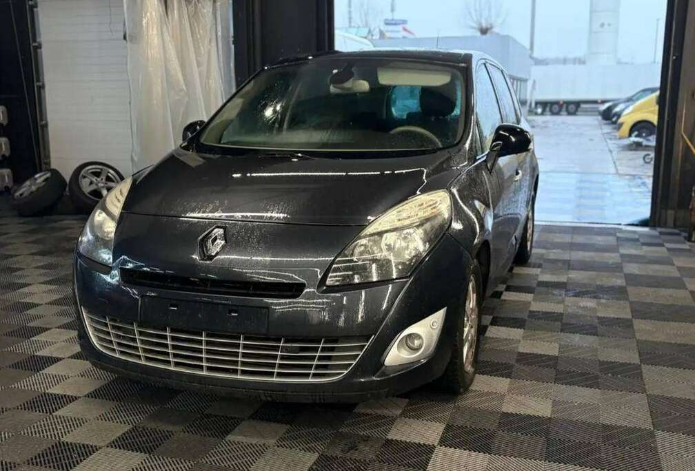 Renault 1.5 dCi AUTOMATIQUE bj. 2011 5pl. Euro 5 Pano. Dak
