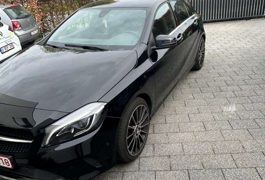 Mercedes-Benz A 180 d AMG Line