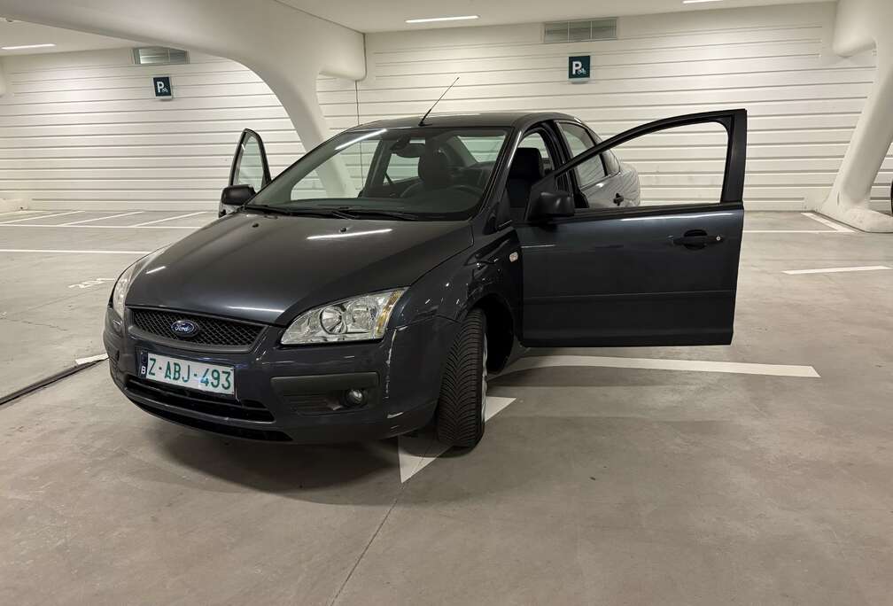 Ford 1.6i 16v Ambiente