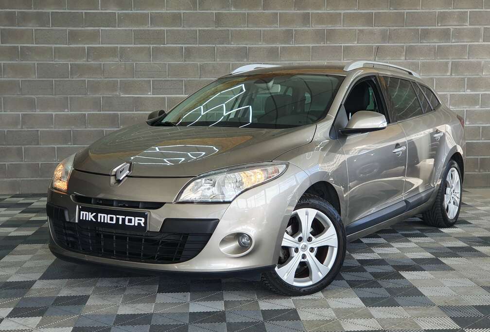 Renault 1.6 ESSENCE 110CV - FULL CARNET - GPS -CAPTEURS