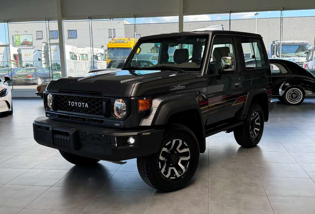 Toyota GRJ71 4.0 V6