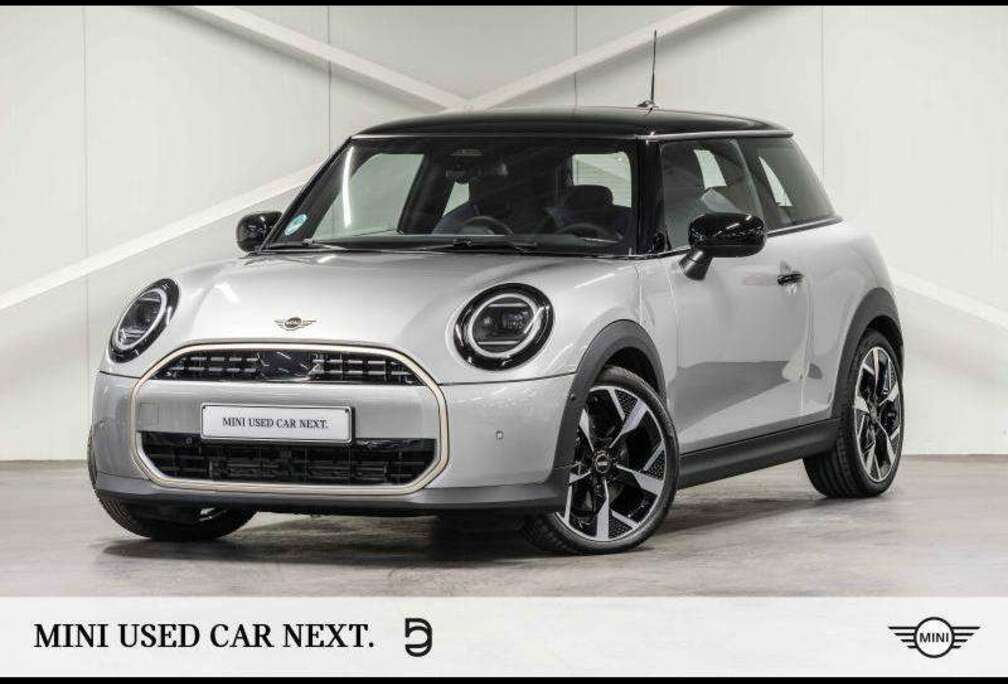 MINI AUT  JCW SEAT   CAMERA  HUD