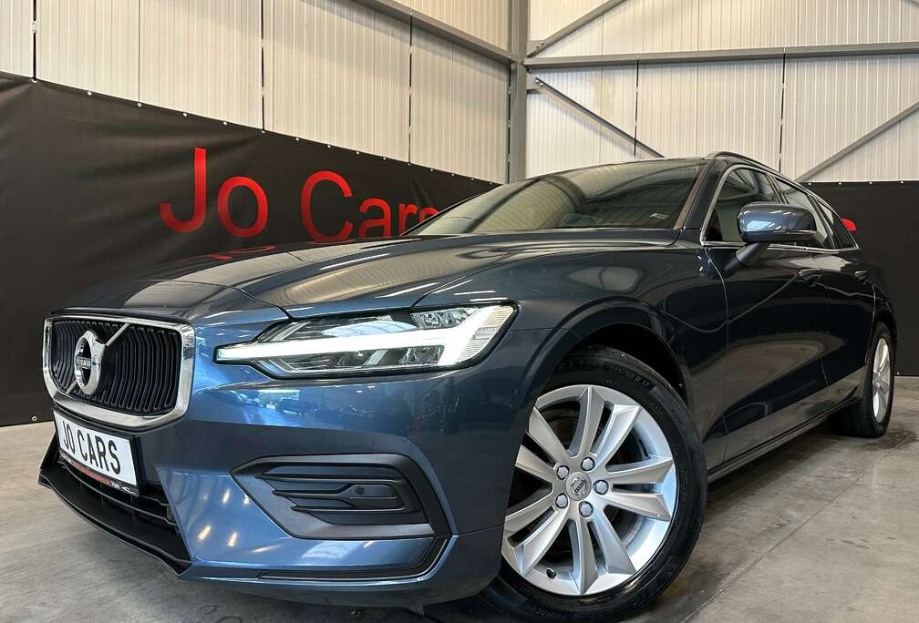 Volvo 2.0 D3 Momentum Geartronic/Adaptive/Virtual/Camera