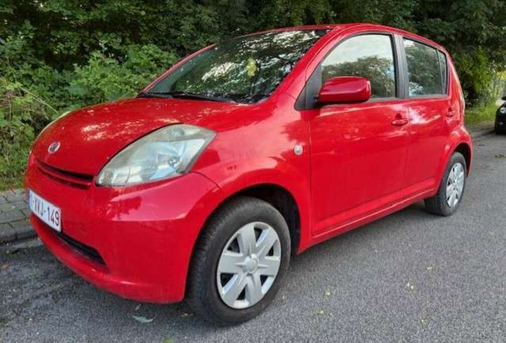Daihatsu Sirion 1.0i 12v Top CLIM UNIQUEMENT MARCHAND OU EXPORT