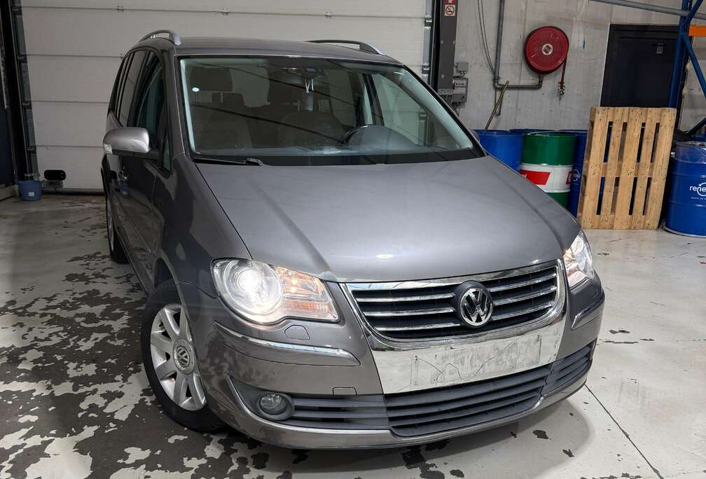 Volkswagen Touran 1.4 TSI DSG Highline