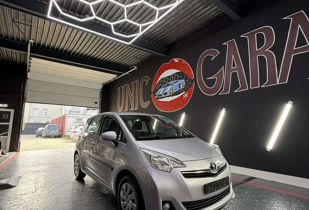 Toyota Verso S 1.33 VVT-i Sol