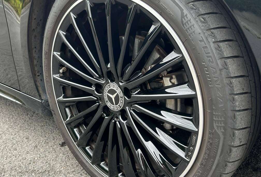 Mercedes-Benz A 180 AMG Line AMG Line