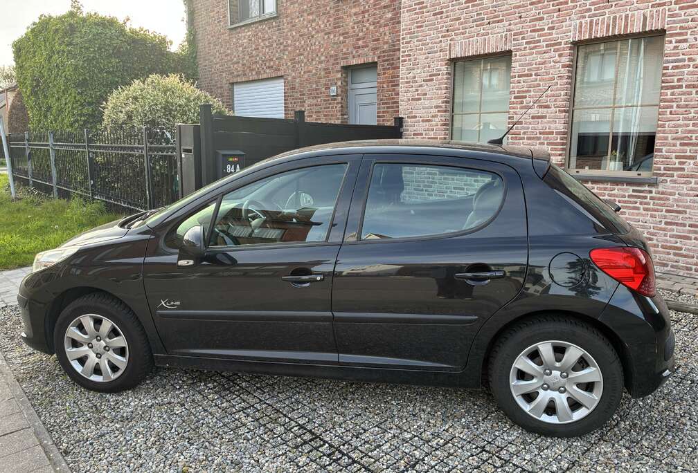 Peugeot 207 1.4 HDi X Line