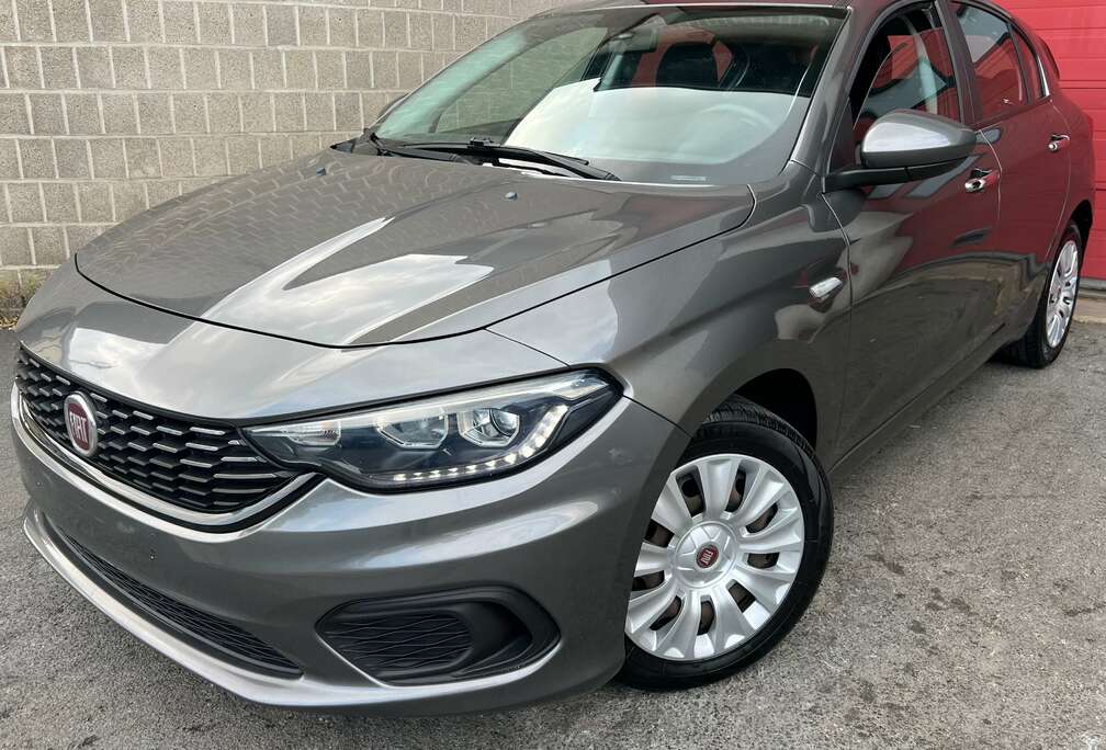 Fiat 1.4i Easy + CLIM + NAVIGATION