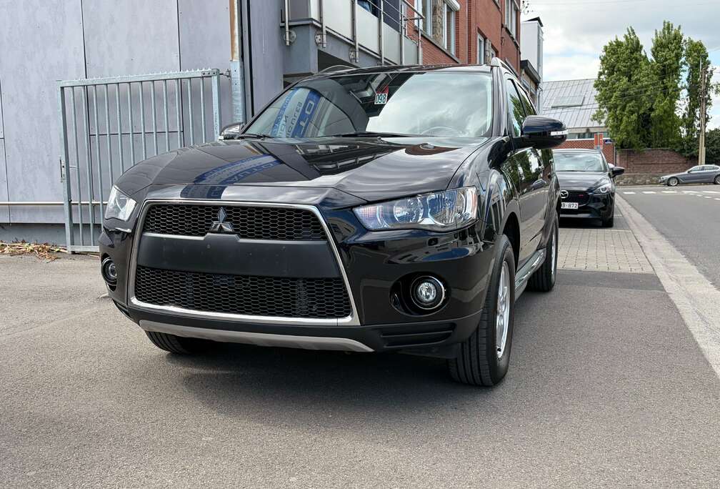 Mitsubishi 2.2 DI-D // 4X4+CUIR+GPS+CAMERA // 108.000 kms //