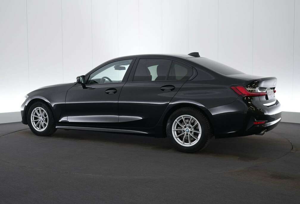 BMW Mazda3 318d Business LED GPS PDC Carplay Verw. Spo