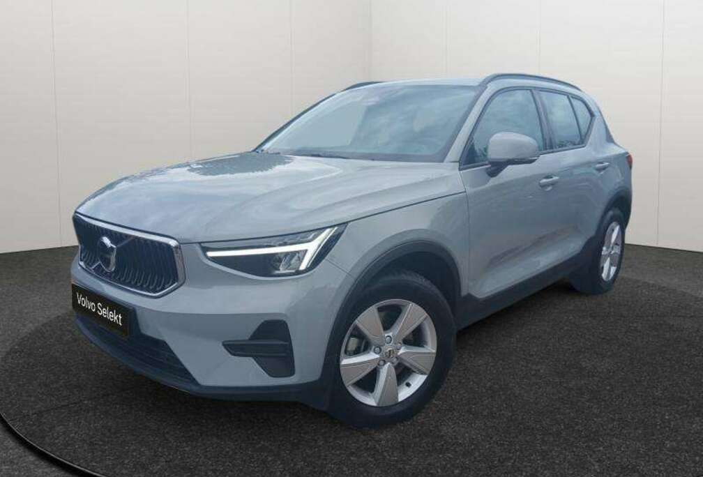 Volvo Essentiel B3 Mild Hybrid
