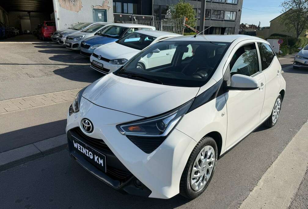 Toyota Aygo 1.0i VVT-i x-music**12M GARANTIE**