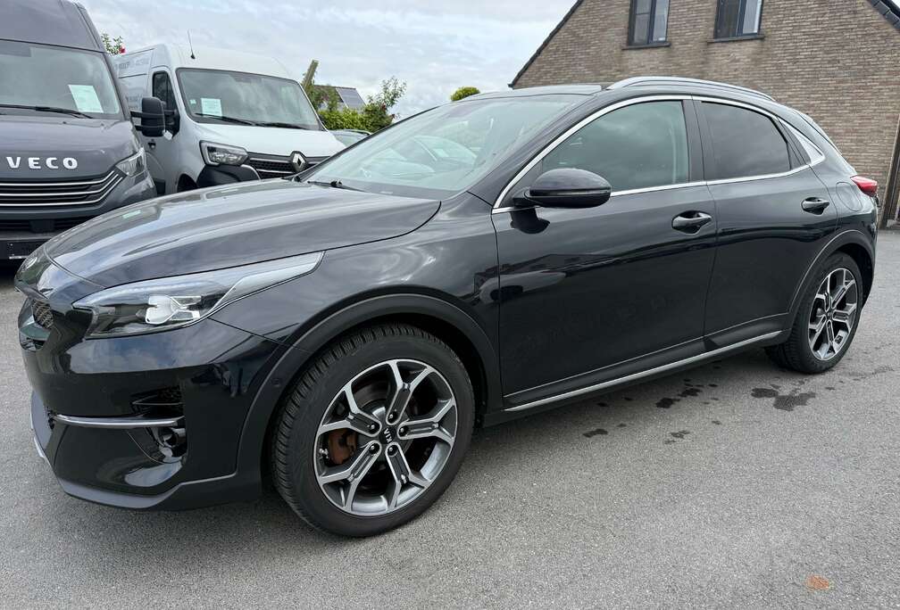 Kia XCeed 1.6 CRDi Sense ISG DCT / TREKHAAK / CAMERA