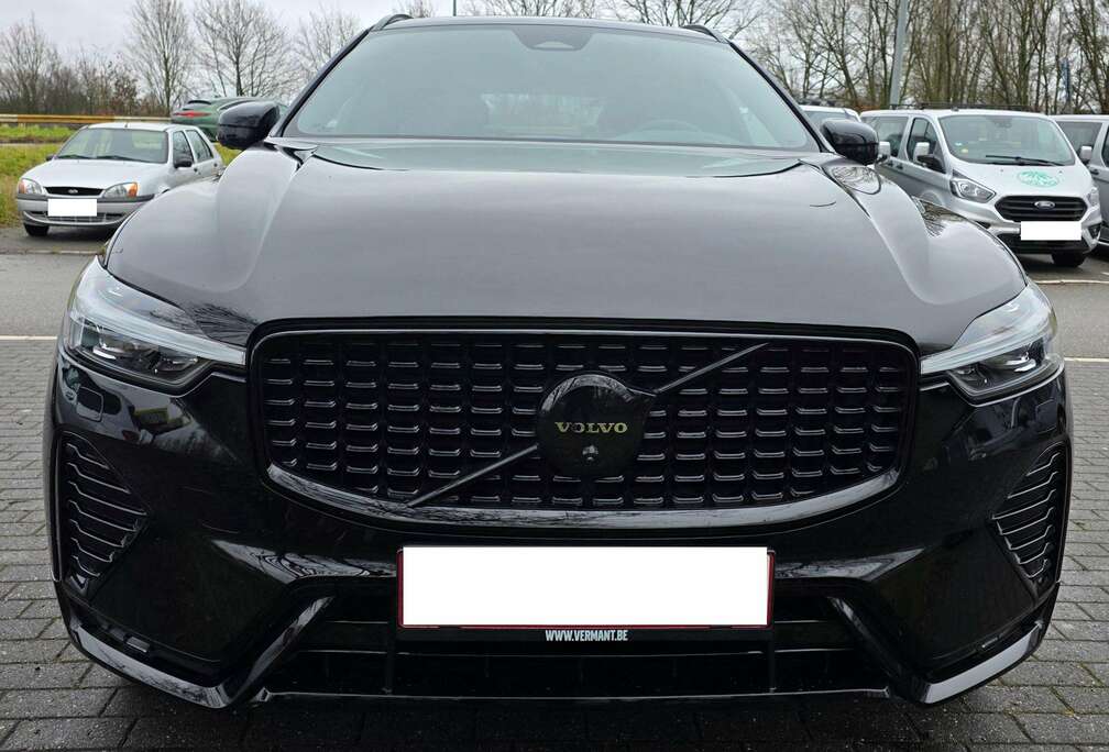 Volvo XC60 B5 B AWD Ultra Black Edition