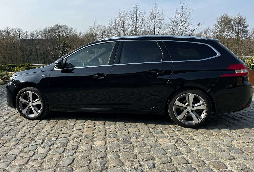 Peugeot 308 SW 1.5 BlueHDi GT toit pano:sièges chauffants/ prete a immatriculer