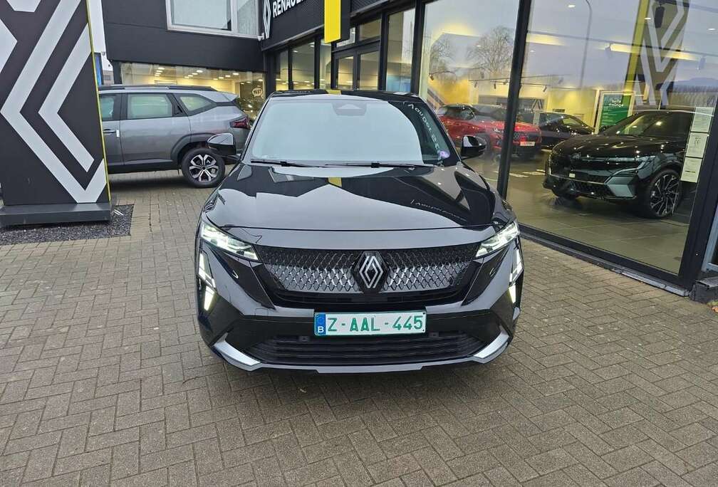 Renault techno E-Tech full hybrid 200 hp