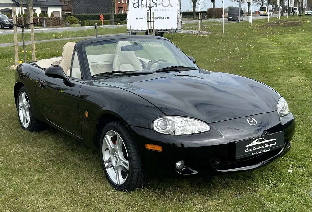 Mazda NBFL Black Edition 1.6i 16V/ 38.000KM/