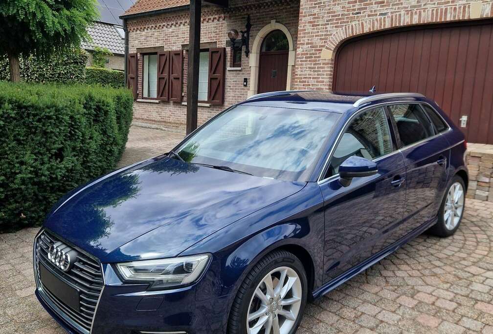 Audi Sportback e-tron 1.4 TFSI PHEV S tronic (150 kW)