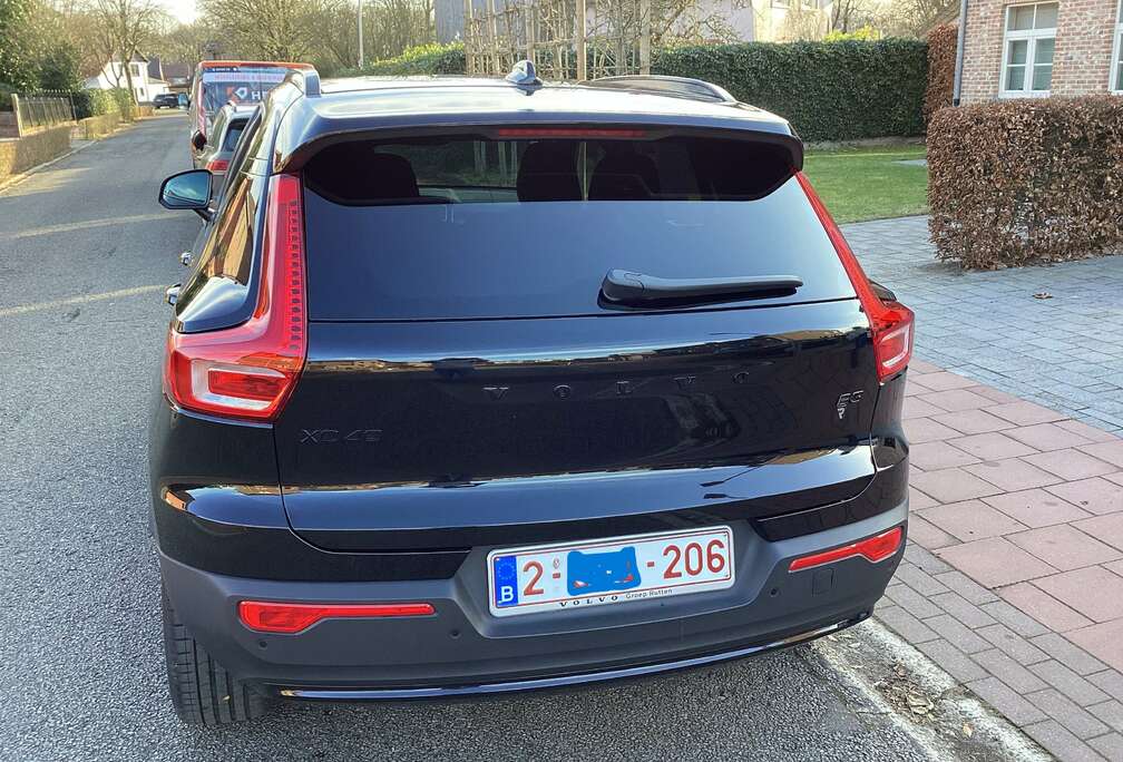 Volvo volvo xc 40 limited black edition