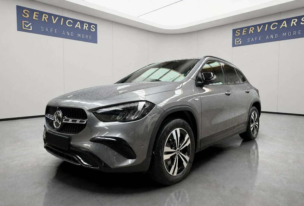 Mercedes-Benz GLA 250e PHEV Luxury Line / @SERVICARS WAREMME / ETAT NEUF / LED AMB / 1ER PROP / CARNET MERCEDES / GARANTIE MERCEDES