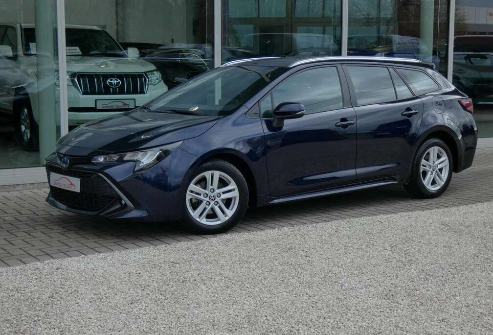 Toyota 1.8 Hybrid Dynamic +Parkeersensoren GPS Keyless