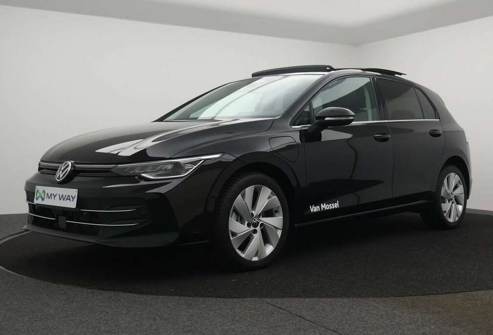 Volkswagen Golf Style Business Premium 1.5 TSI eHybrid  204PK AUTOMAAT * DEMO *