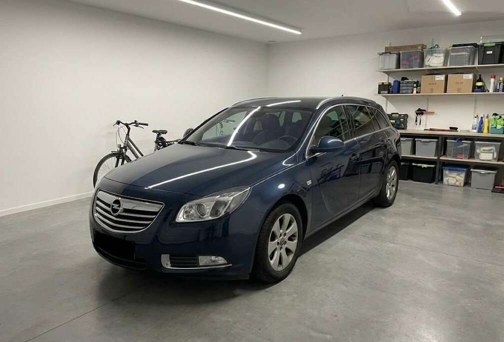 Opel Tourer - Cosmo - Gekeurd - Full Option