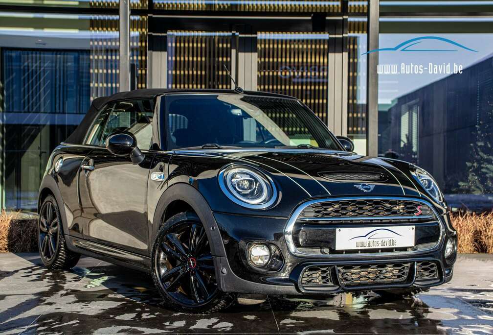 MINI John Cooper Works 2.0 Turbo / KEYLESS GO / CAMERA
