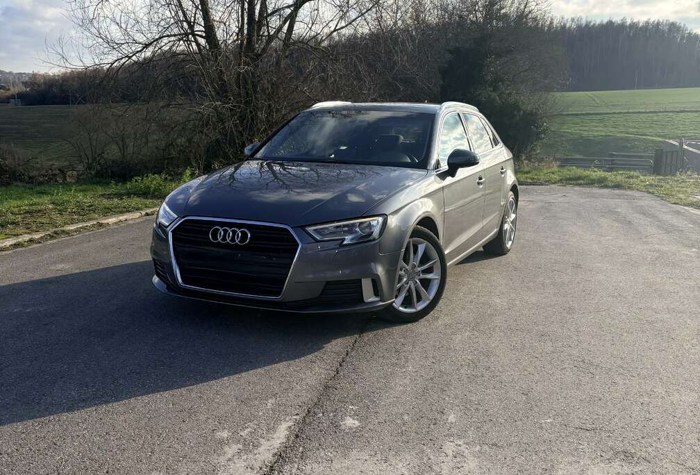 Audi Sportback 1.6 TDi S tronic