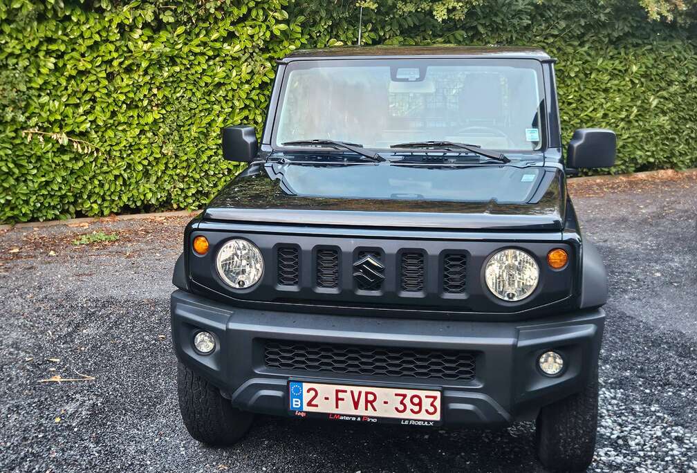 Suzuki Jimny 1.5i 4x4 GLX