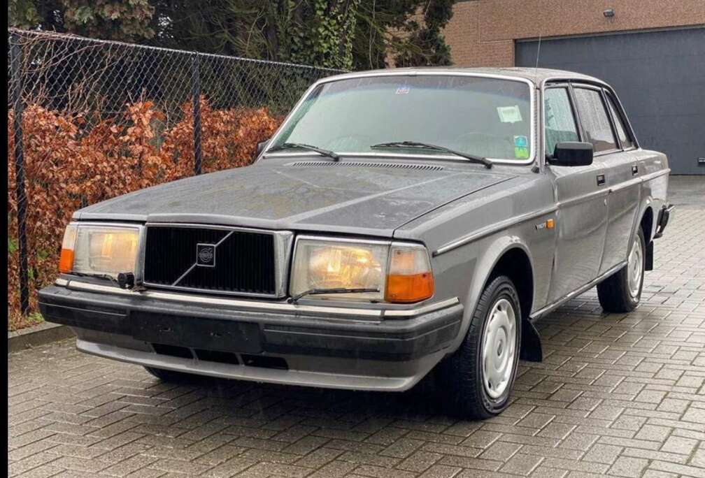 Volvo 244