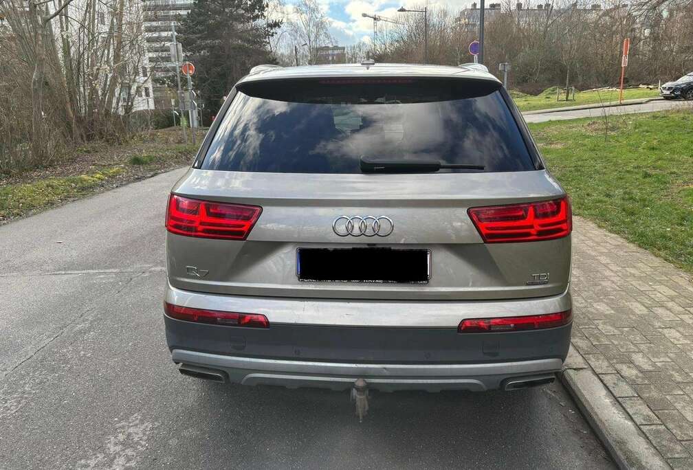 Audi 3.0 TDi V6 ultra Quattro Tiptronic