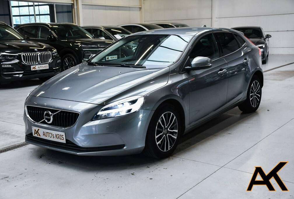Volvo V40 2.0 T2 Kinetic - NAVIGATIE / BLUETOOTH / ZTELVERWARMING / PDC / CC