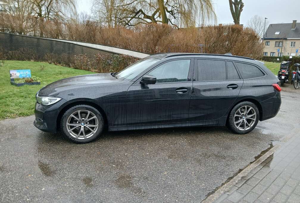 BMW Touring 318 d AdBlue M stuur / Pano-dak