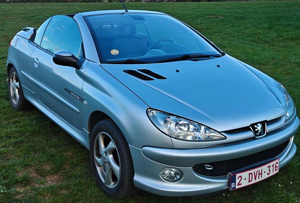 Peugeot 206 CC 1.6i 16v