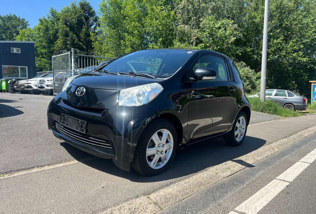 Toyota 1.0i VVT-i Sol Clime 1er propriétaire 12 mois de garantie CRÉDIT 100%