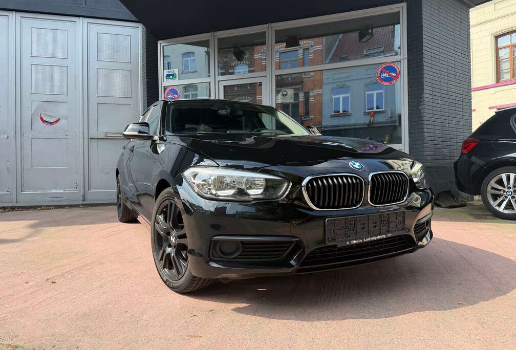 BMW GARANTIE - JANTES NOIRES 17’’ - SIEGES CHAUFFANTS - USB - ECRAN - PHARES AUTO - DETECTEUR DE PLUIE
