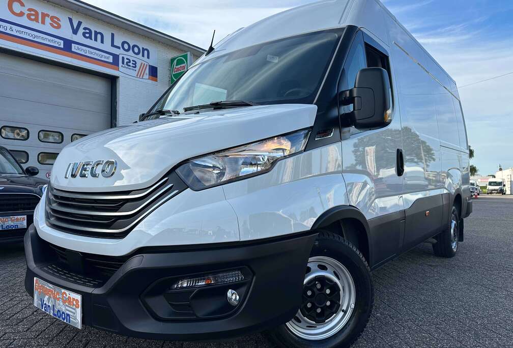 Iveco 35S18V 3.0 180Pk Turbo Hi-Matic L3/H2 3Zit Cruise Navi CarPlay Camera Trekhaak  1ste Eigenaar  12M Garantie  Top Staat !!